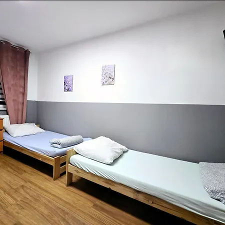 Ursynow אכסניה ורשה