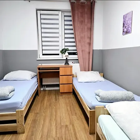 Ursynow אכסניה *