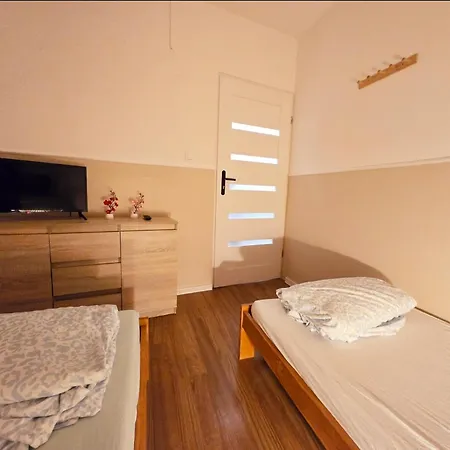 Ursynow אכסניה ורשה