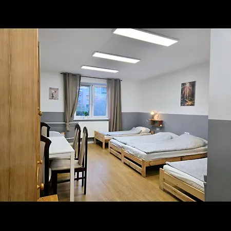 Ursynow אכסניה