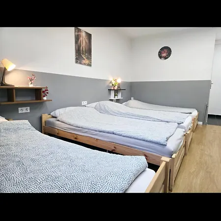 Ursynow אכסניה *