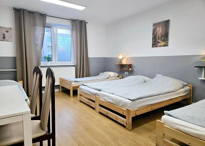 بيت شباب Ursynow وارسو