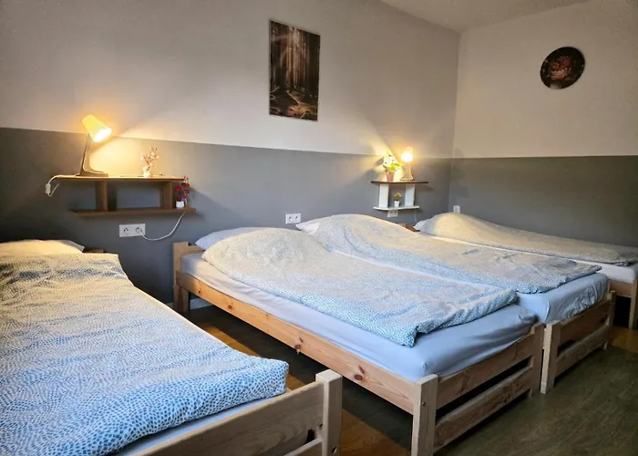 Ursynow بيت شباب *